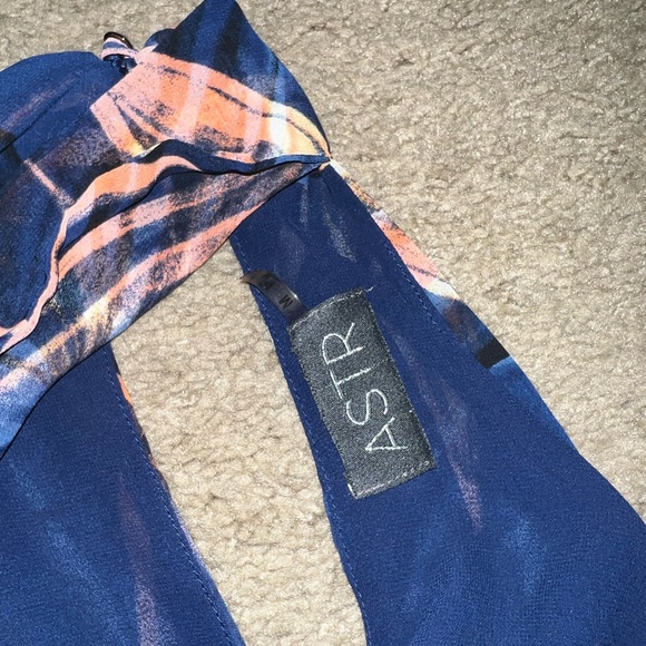 Dress - Picture 4 of 8